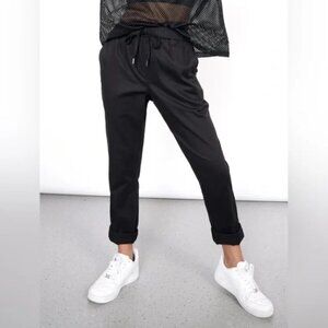 Wildfang The Essential Drawstring Pant in Black